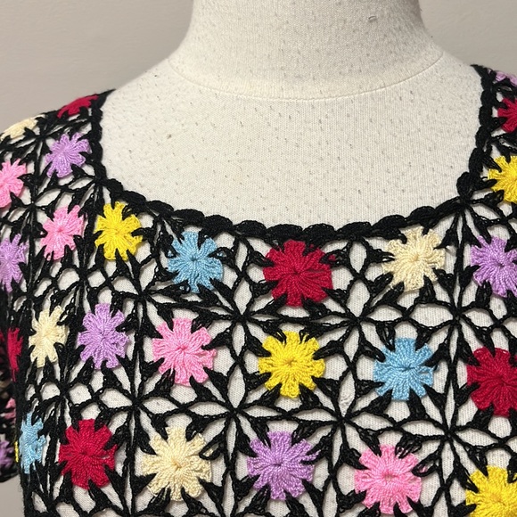 Vintage floral crochet top - Picture 3 of 8